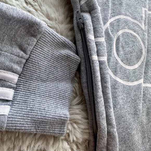 Adidas full zip sweatshirt - Picture 3 of 4